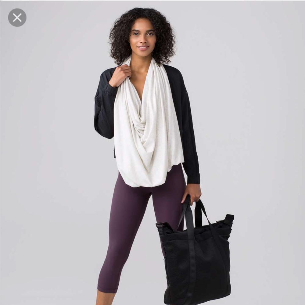 Lululemon scarf